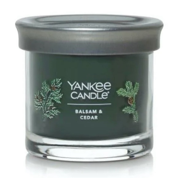 NWT- Yankee Candle Balsam & Cedar Small Tumbler Scented Candle - Picture 1 of 5